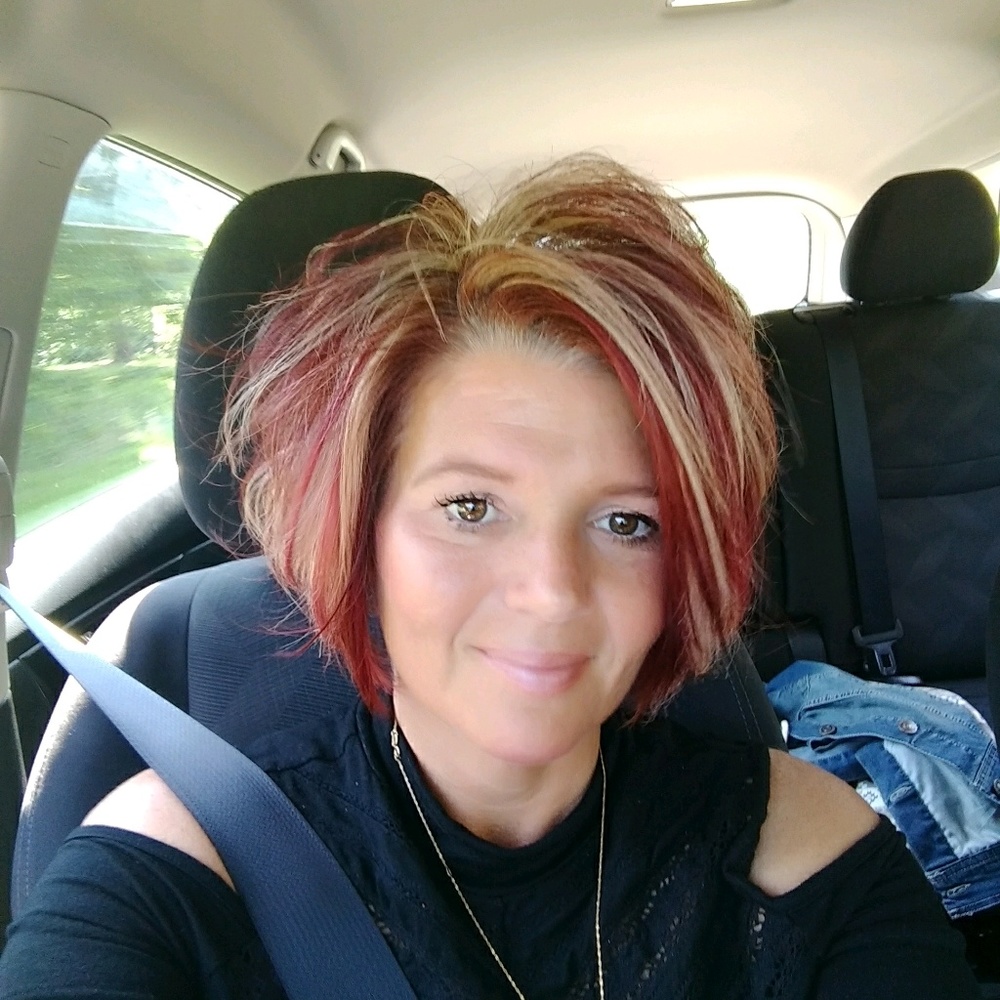 Meet your Posher, Carla